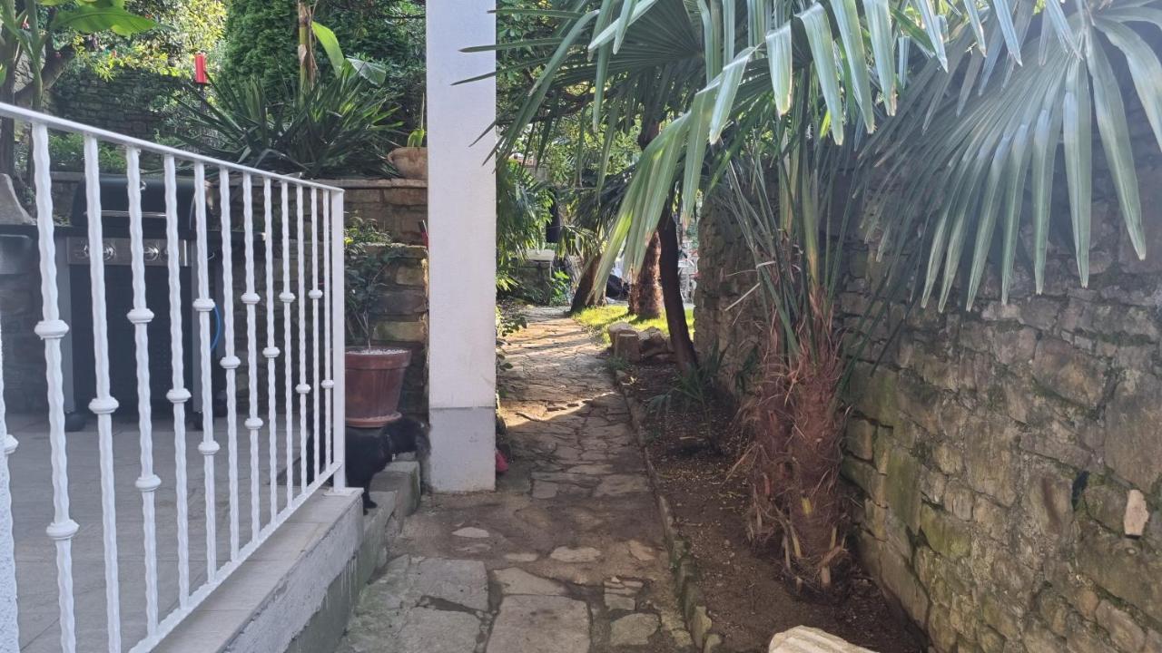 Secret Garden Of Piran Apartment Exterior photo